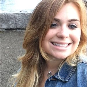 Meet your Posher, Vanessa